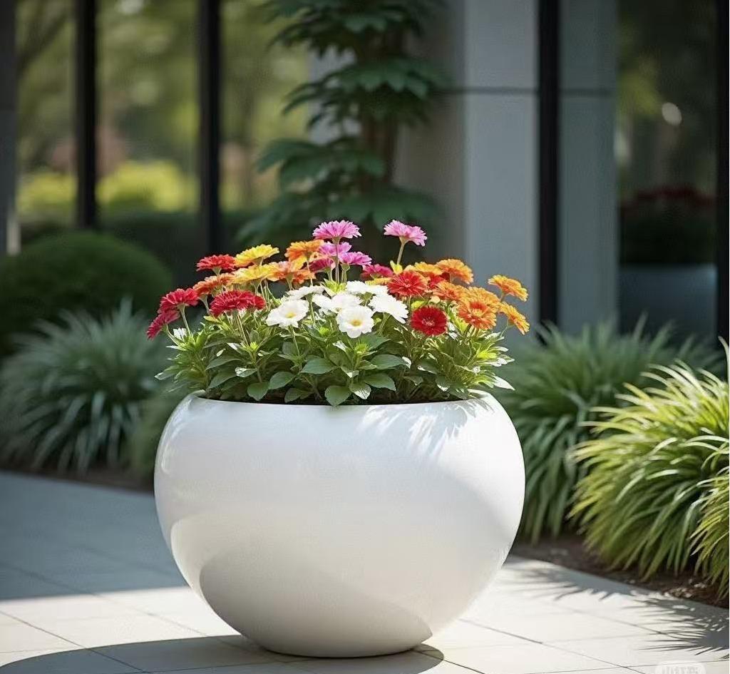 FIBERGLASS  PLANT POT 