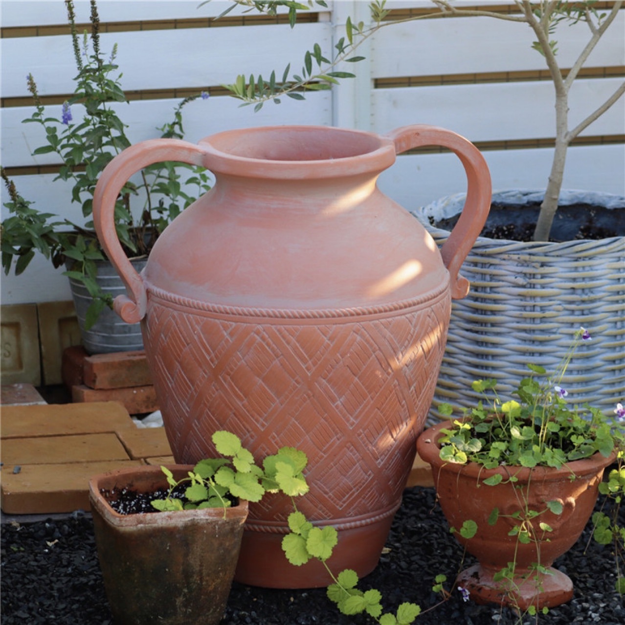 Outdoor Large Magnesium Oxide Imitation Earthenware Pot Garden Terracotta Planter Pots